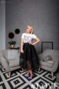 На Нине юбка миди с фигурным узором  #LOVE
Фото: Ольга Ламия
Макияж и укладка салон красоты "Руки Ножницы"